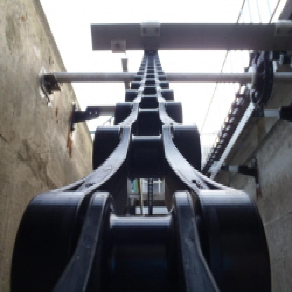 Non-Metallic Chain Flight Sludge Collector