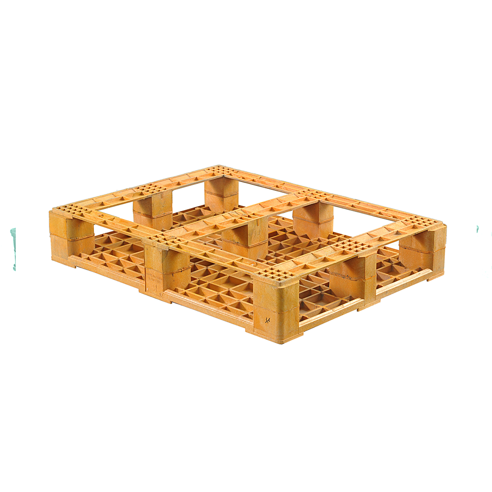 NINE LIGHTS PLASTIC PALLETS